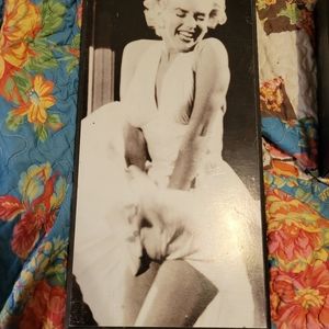 Marilyn Monroe plaque